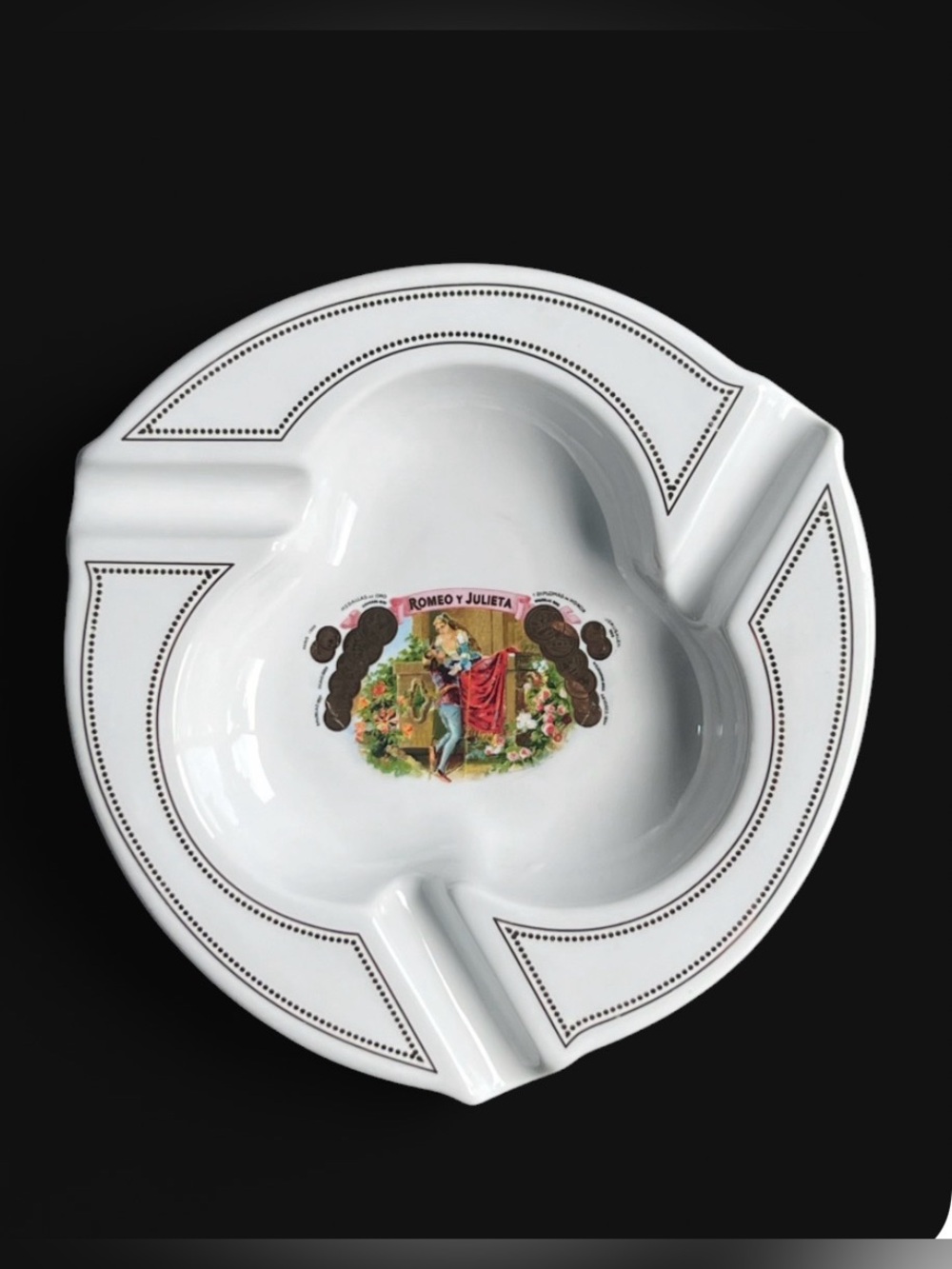 Vintage Romeo y Julieta Cigar Ashtray 10” diameter